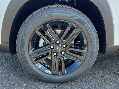 New 2026 Chevrolet Trax ACTIV w/ Driver Confidence Package FWD image 10