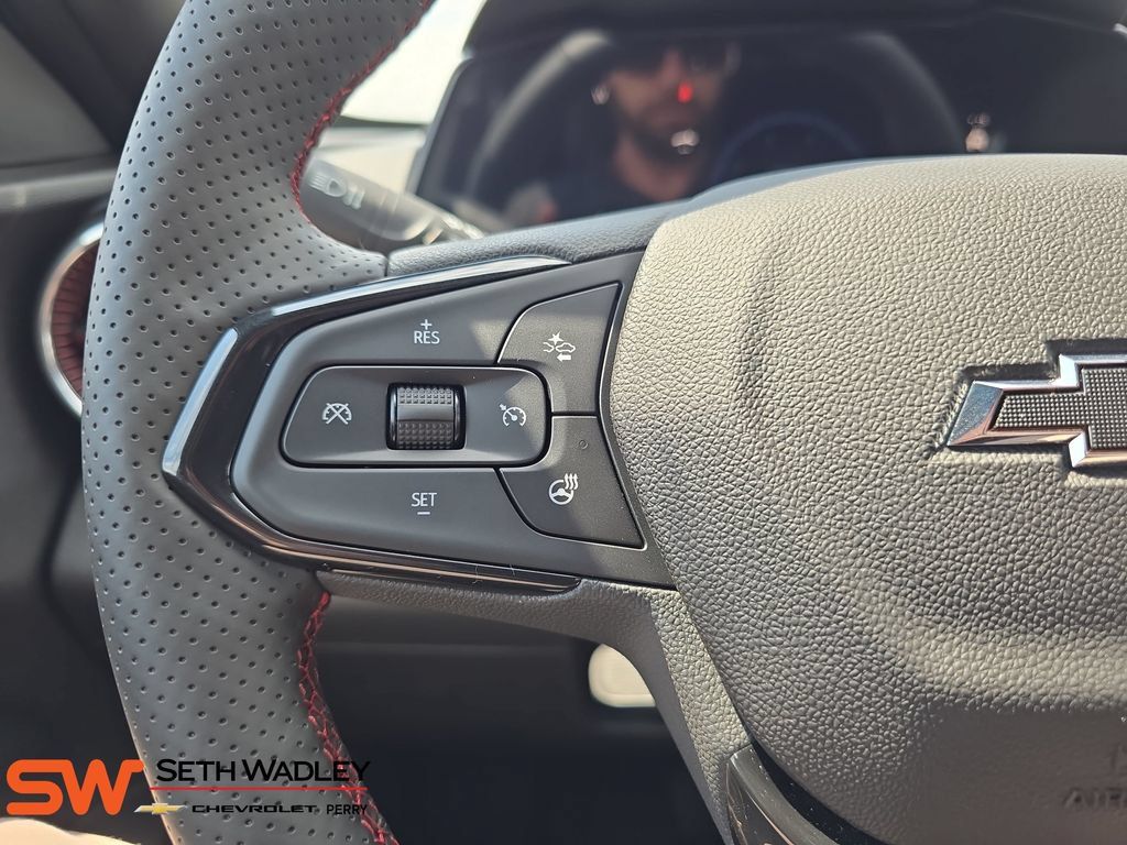 New 2026 Chevrolet Trax RS w/ Driver Confidence Package FWD image 17
