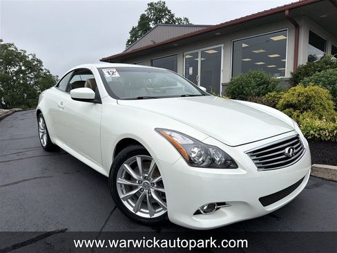 Used 2012 INFINITI G37 Convertible w/ Premium Pkg RWD image 2