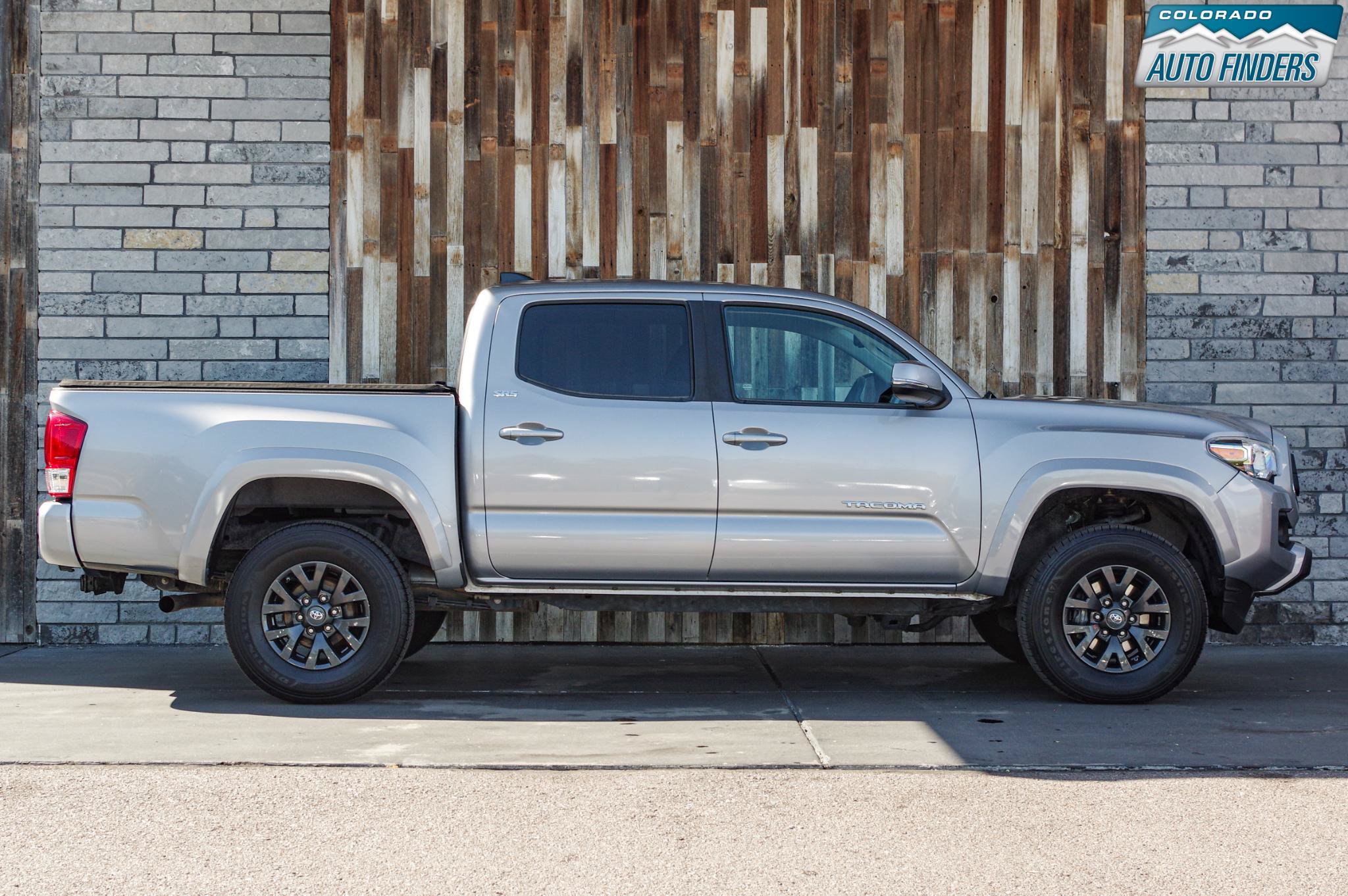 Used 2020 Toyota Tacoma SR5 w/ Technology Package AWD/4WD image 8