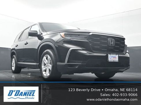 Used 2024 Honda Pilot LX image 14