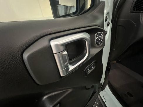 Used 2023 Jeep Wrangler Unlimited Rubicon w/ Xtreme 35 Tire Package AWD/4WD image 21