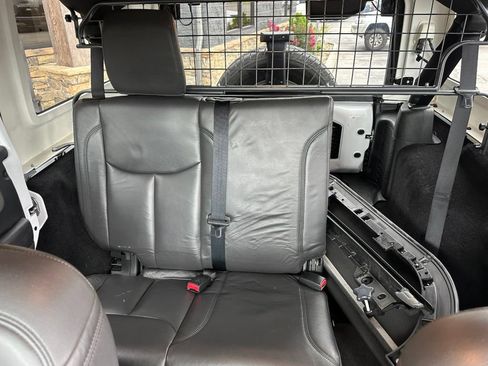 Used 2017 Jeep Wrangler Unlimited Sport w/ Quick Order Package 24S AWD/4WD image 31