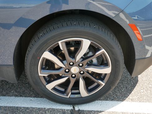 Used 2024 Chevrolet Equinox Premier AWD/4WD image 15