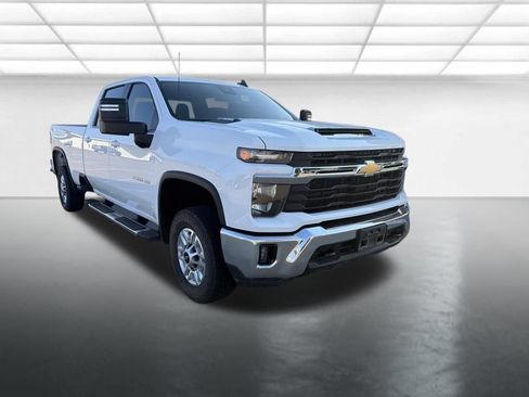 Used 2025 Chevrolet Silverado 2500 LT w/ Convenience Package AWD/4WD image 1