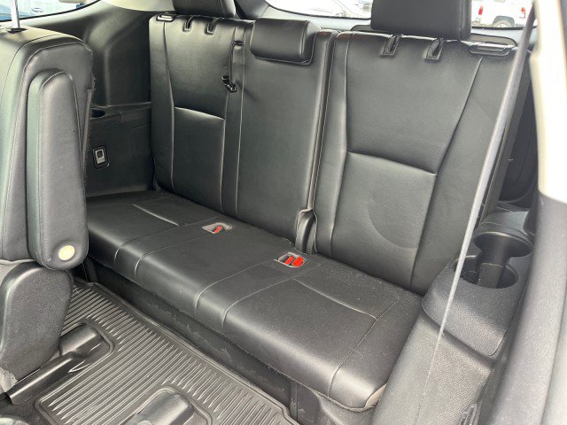 Used 2022 Toyota Highlander XLE FWD image 16