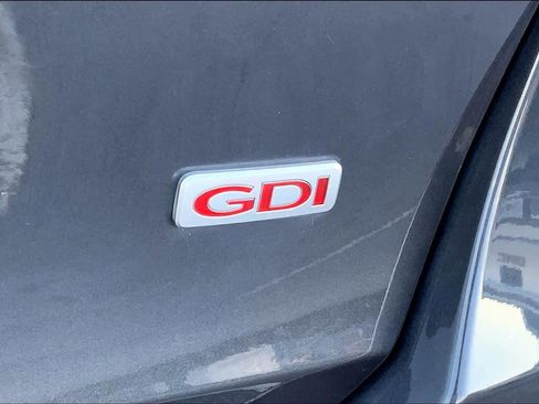 Used 2019 Kia Sorento LX image 10