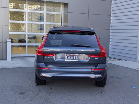 Used 2023 Volvo XC60 T8 Ultimate image 4