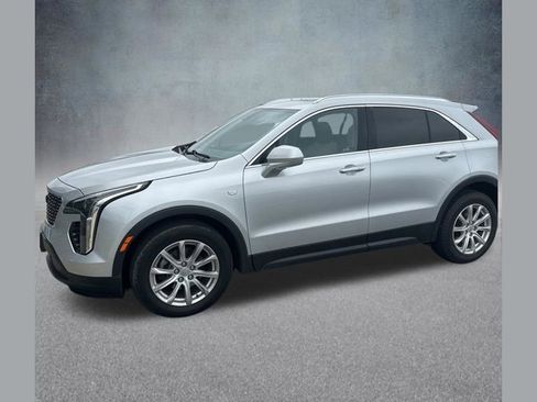 Used 2019 Cadillac XT4 Luxury w/ Cold Weather Package AWD/4WD image 1