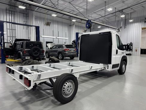 New 2024 RAM ProMaster 3500 w/ Convenience Group FWD image 5