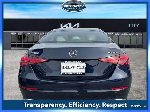 Used 2022 Mercedes-Benz C 300 C 300 4MATIC image 4