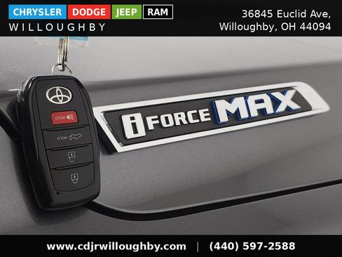 Used 2025 Toyota Tundra Limited AWD/4WD image 48