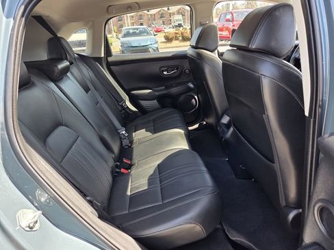 Used 2024 Honda HR-V EX-L image 11