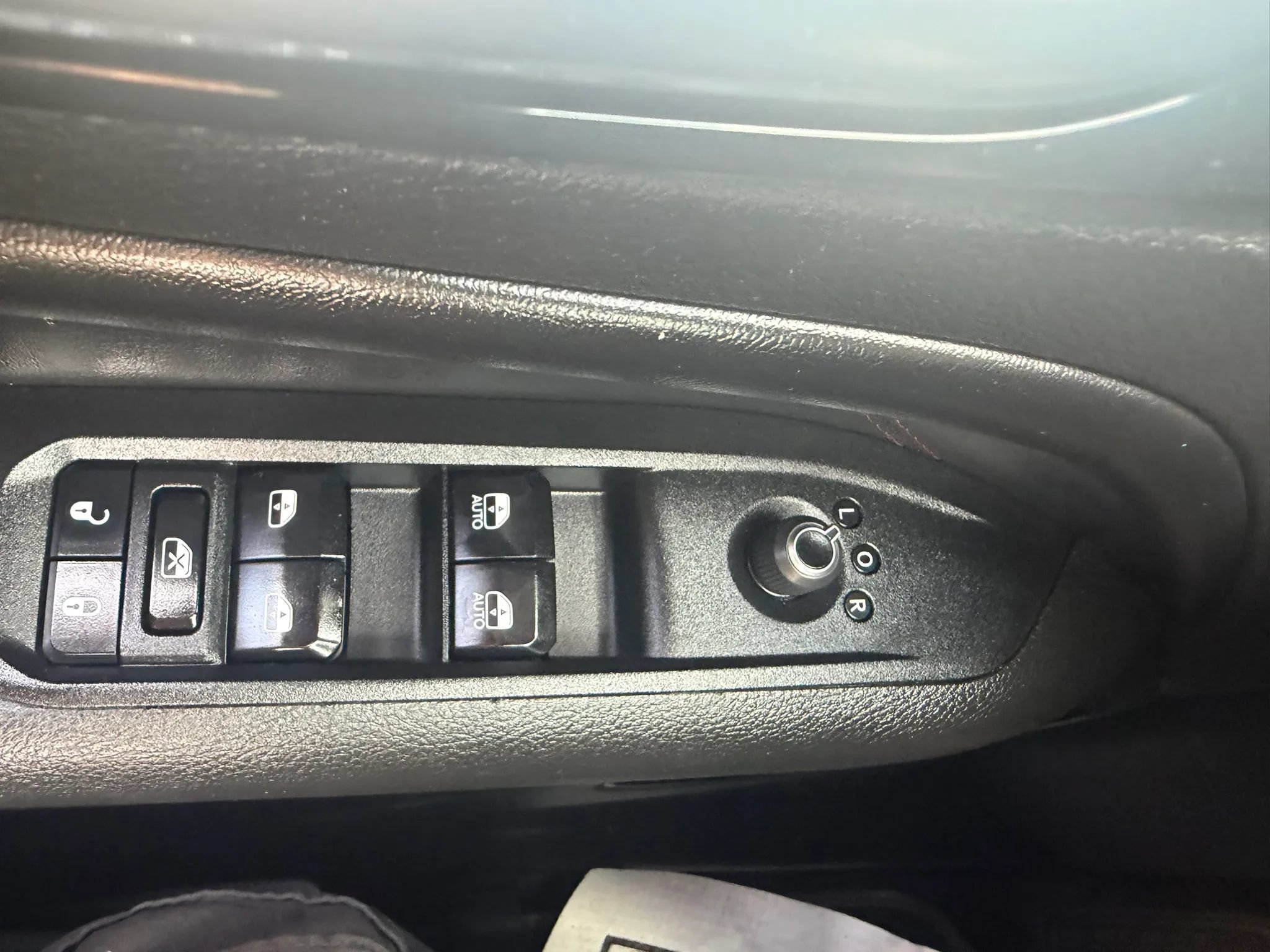 Used 2024 Jeep Compass Trailhawk AWD/4WD image 24
