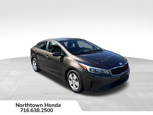 Used 2017 Kia Forte LX w/ LX Popular Package FWD image 1