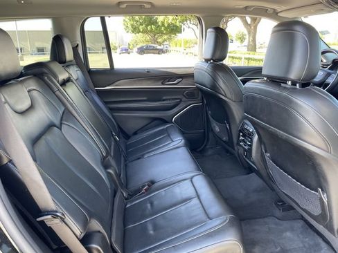 Used 2022 Jeep Grand Cherokee L Limited w/ Luxury Tech Group II RWD image 27
