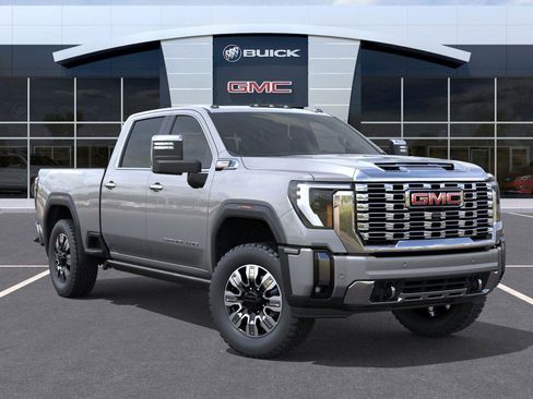 New 2026 GMC Sierra 2500 Denali w/ Denali Reserve Package image 7