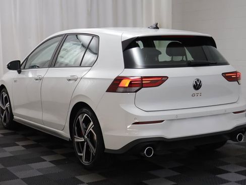 New 2026 Volkswagen GTI SE FWD image 15