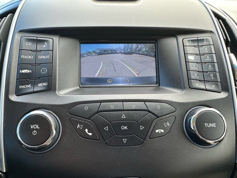 Used 2015 Ford Edge SEL AWD/4WD image 18