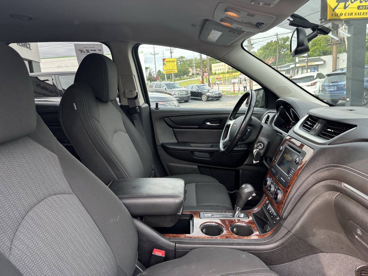 Used 2014 Chevrolet Traverse LT AWD/4WD image 21