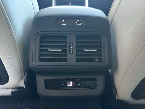 Certified 2025 Audi Q5 Premium AWD/4WD image 36