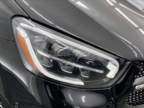 Used 2021 Mercedes-Benz GLC 300 image 26