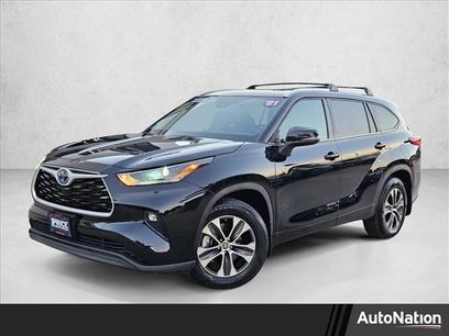 Used 2021 Toyota Highlander XLE