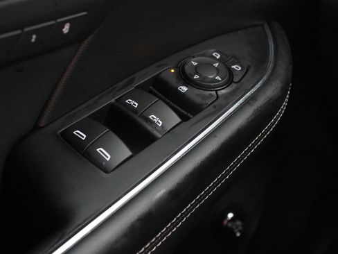 Used 2023 Buick Envision Essence w/ Sport Touring Package image 21