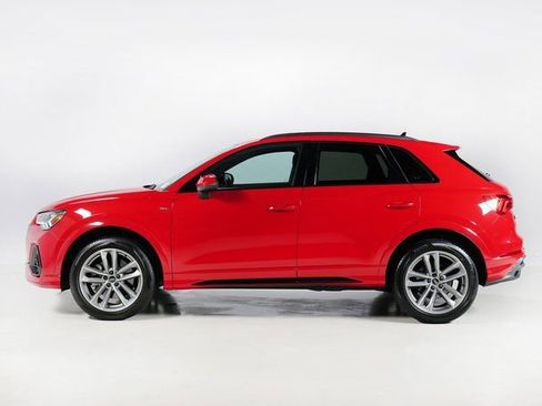 Used 2023 Audi Q3 2.0T Premium Plus w/ Premium Plus Package image 2