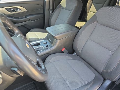 Used 2020 Chevrolet Traverse LT w/ LPO, Floor Liner Package AWD/4WD image 13