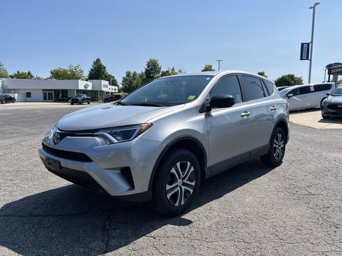 Used 2017 Toyota RAV4 LE w/ Carpet Mat Package FWD image 8