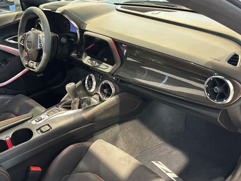 Certified 2022 Chevrolet Camaro ZL1 RWD image 28