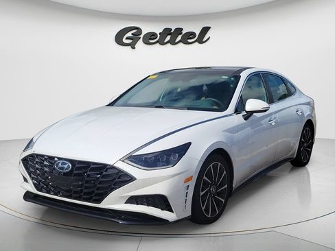 Used 2021 Hyundai Sonata Limited w/ Preferred Accessory Package FWD image 1