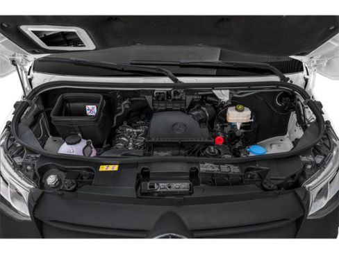 Used 2025 Mercedes-Benz Sprinter 2500 image 12