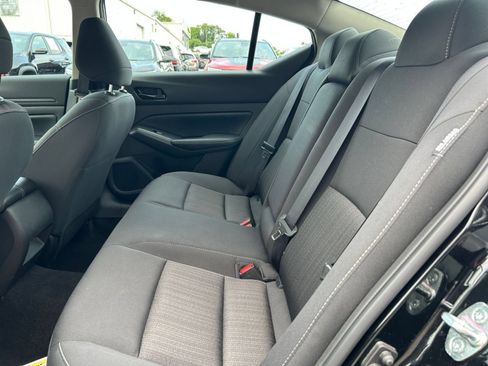 Used 2026 Nissan Altima 2.5 SV FWD image 17
