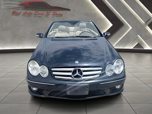 Used 2008 Mercedes-Benz CLK 350 Cabriolet w/ P2 Pkg image 2