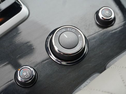 Used 2019 INFINITI QX60 Luxe w/ Limited Package image 15