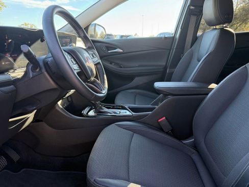 Used 2025 Buick Encore GX Preferred image 27