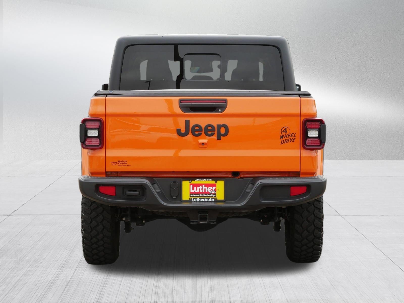 Used 2025 Jeep Gladiator Sport AWD/4WD image 6
