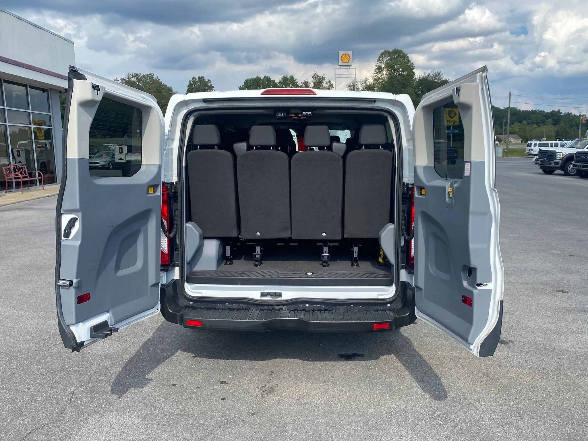 Used 2018 Ford Transit 350 XL RWD image 33