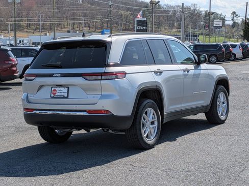 New 2026 Jeep Grand Cherokee Laredo X image 5