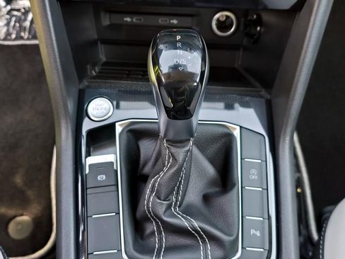 New 2026 Volkswagen Taos SE AWD/4WD image 16