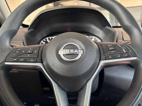 Used 2025 Nissan Altima 2.5 SV FWD image 23