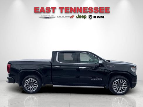 Used 2025 GMC Sierra 1500 Denali Ultimate AWD/4WD image 2
