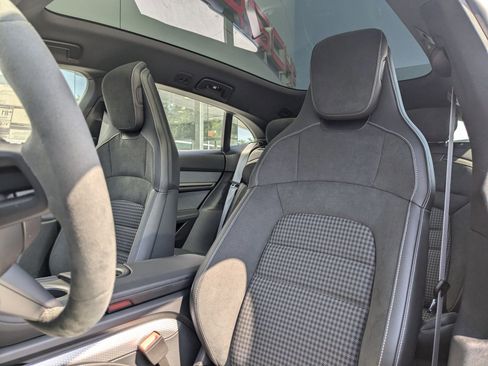 New 2025 Porsche Taycan 4 Cross Turismo image 5