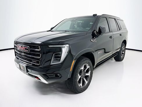 Used 2025 GMC Yukon AT4 Ultimate AWD/4WD image 3
