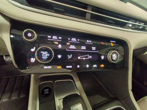 Used 2026 INFINITI QX60 Luxe w/ Cargo Package FWD image 20