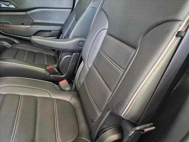 Used 2023 GMC Acadia Denali w/ Denali Ultimate Package FWD image 20