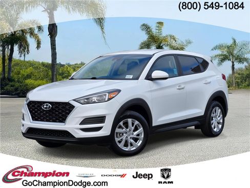 Used 2020 Hyundai Tucson SE image 1