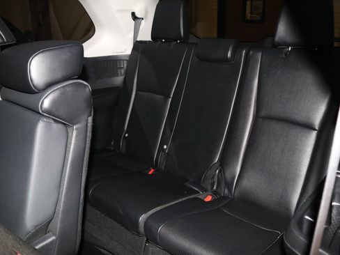 Used 2024 Toyota Grand Highlander AWD image 15